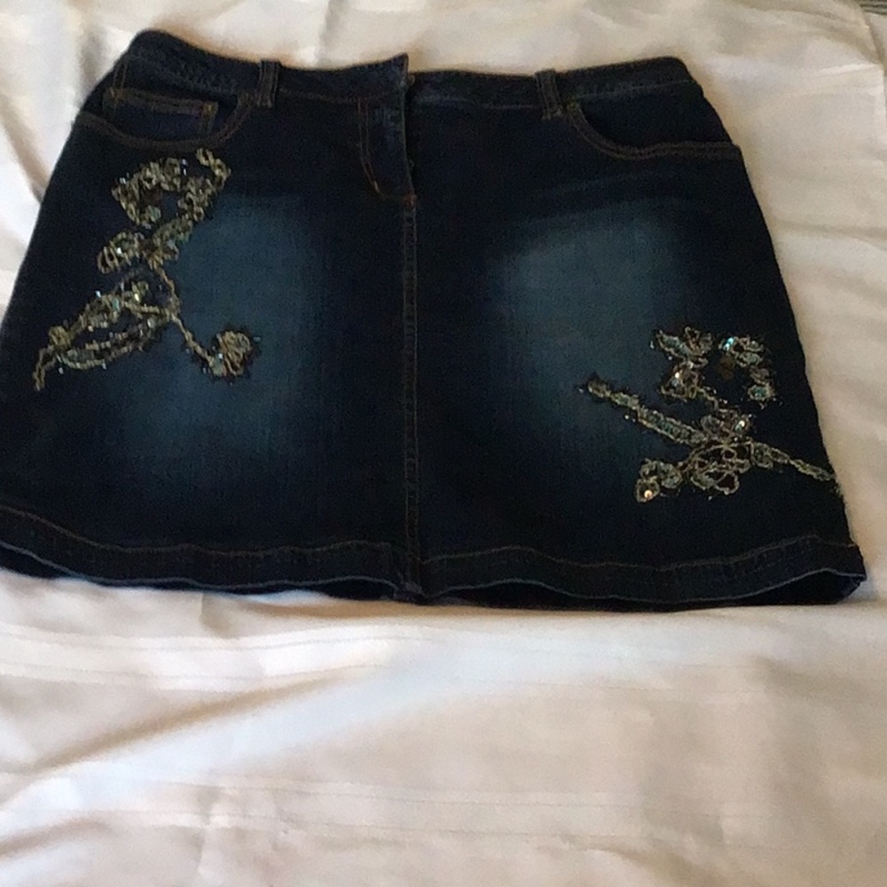 Bianca Nygard New York women beaded jean skirt size 8; great condition